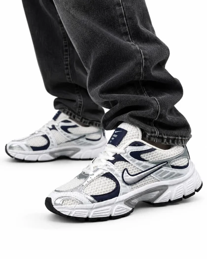 کفش کتانی زنانه رانینگ مدل نایکی V5 سفید سرمه ای Nike V5