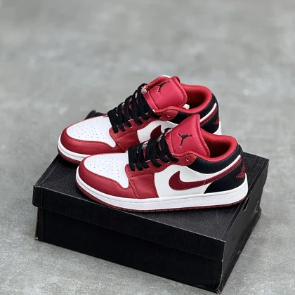 کفش نایک ایر جردن وان لو سفید قرمز خونی Nike Air Jordan 1 Low White Blood Red