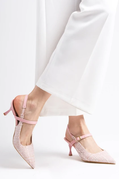 کفش پاشنه‌بلند کلاسیک زنانه میوگوستو mio-gusto