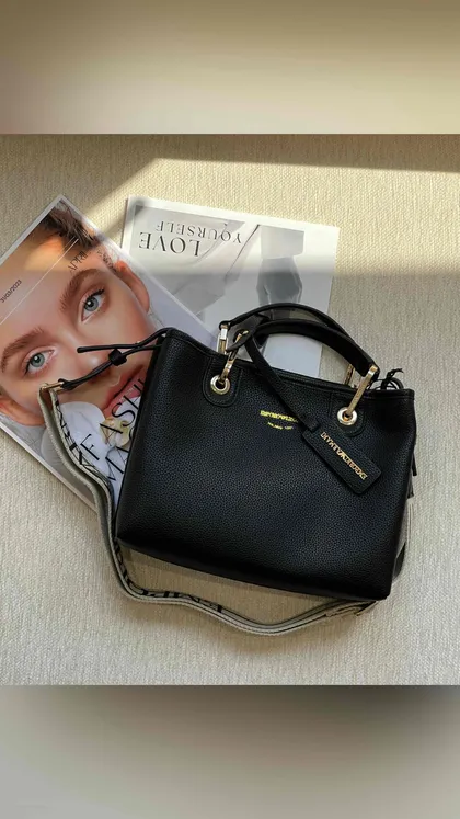 کیف آرمانی متوسط مشکی