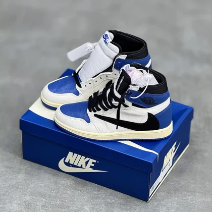 کفش نایک ایر جردن وان ترویس اسکات ساق‌دار فرگمنت Nike Air Jordan 1 Travis Scott High Fragment