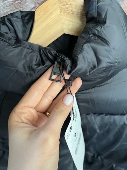 کاپشن برشکا Bershka