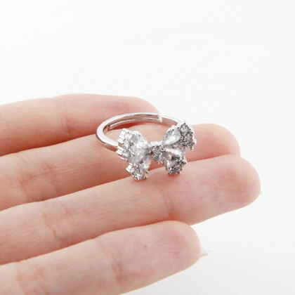 انگشتر دخترانه مدل پروانه نگینی