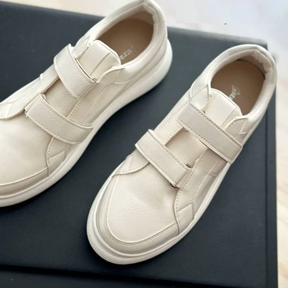 کفش راحتی زنانه مدلStradivarius Sneakers - LFD.C57