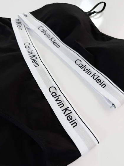 ست نیم‌تنه کاپ‌دار بندی و شورت اسلیپ نخ پنبه کلوین کلاین Calvin Klein