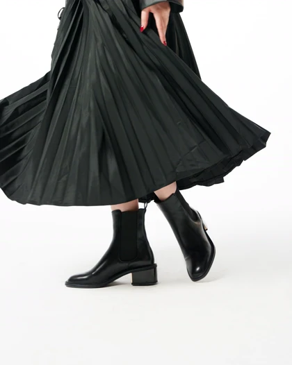 نیم بوت زنانه استرادیواریوس مدل Stradivarius Ankle Boots - BTB50