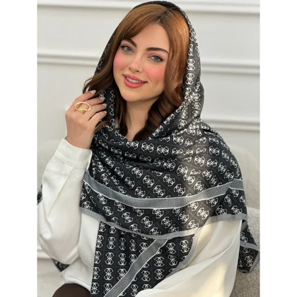 روسری نخی لمه طرحGuess
