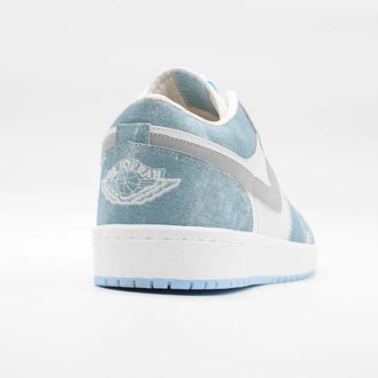 کتانی نایک جردن 1 سفید آبی بزرگپا کد 607800