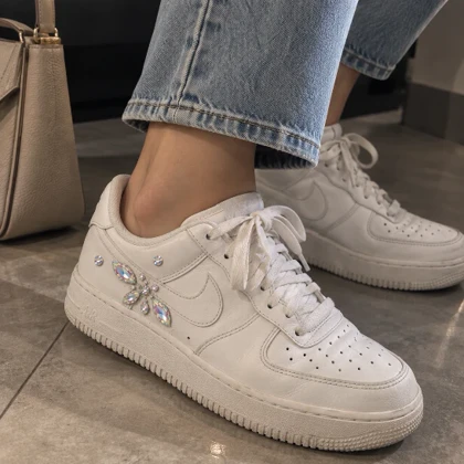 نگین چسبی تزئینی هفت رنگ ورقه ای