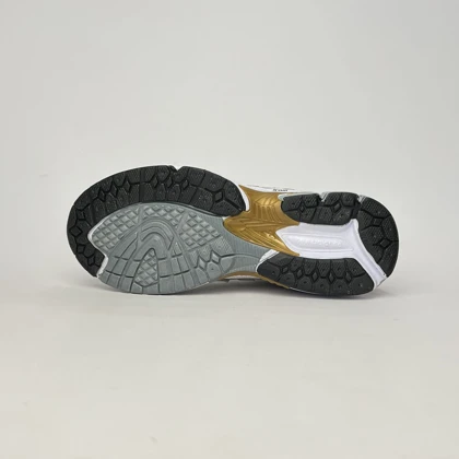 کفش ورزشی نیوبالانس 1906 سفید سرمه