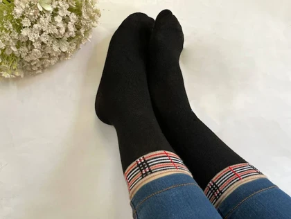 جوراب زنانه ساق‌دار مشکی کش Burberry