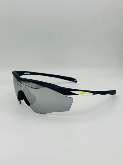 عینک آفتابی ورزشی اوکلی Oakley Sutro Lite وUV400مدل SG-SG-0078D