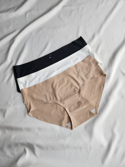 شورت ساده لیزری کد: 6082