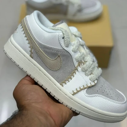 کتانی ویتنامی نایک ایر جردن وان لو کرم قهوه اییNike Air Jordan 1 Low SE “Light Orewood BrownHemp