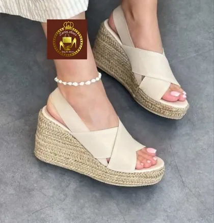 صندل لژدار کنفی زنانه عرشیا