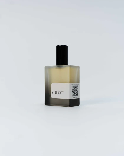 عطر زنانه مدل SILICA برند کلار کالکشن kelar collection