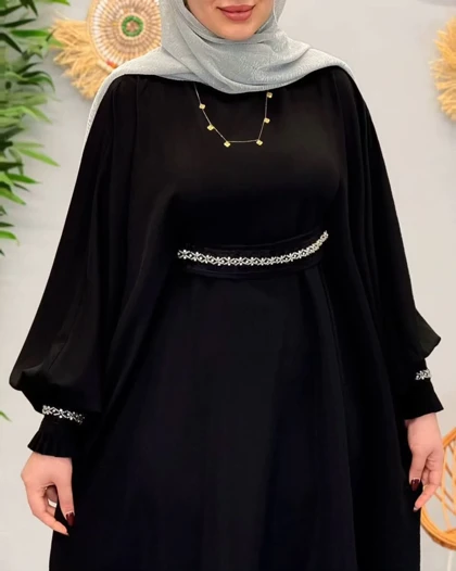 عبا مزونی الیزا نیوشا