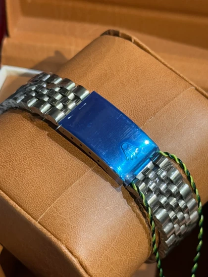 ساعت استیل زنانه طرح رولکس نقره ای صفحه آبی