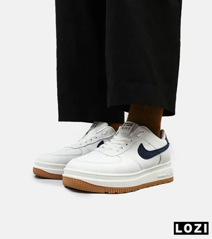 کفش کتانی بزرگ پا سفید سرمه ای نایک NIKE AIR FORCE مدل 5116