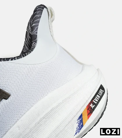 کفش کتانی مردانه و زنانه سفید HOKA مدل 7595