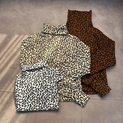 کراپ یقه اسکی پلنگی فینگردار