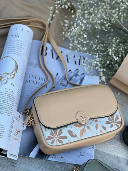 کیف وارداتی مانیک