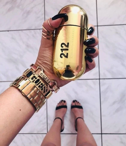 عطر ادکلن 212 وی آی پی زنانه Carolina Herrera 212 VIP