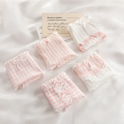 شورت طرح الیکا ( مناسب سایز 38 الی 44)