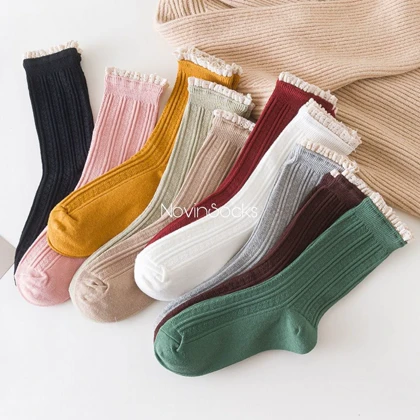 جوراب ساق‌دار لبه گیپوری