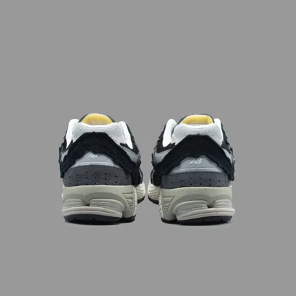 نیوبالانس 2002r پروتکشن پک مشکی طوسی New Balance 2002r Protection Pack Black Grey