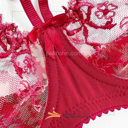 ست قرمز گل‌دار هارنس دار برند نوشه پوش