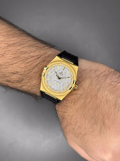 ساعت مچی امگا کانستلیشن قاب طلایی صفحه سفید Omega Constellation