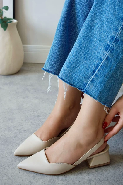 کفش پاشنه‌بلند کلاسیک زنانه polka-store polka-store