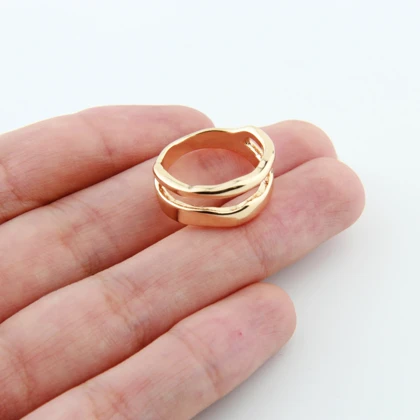 انگشتر زنانه مدل حلقه دولاین منحنی