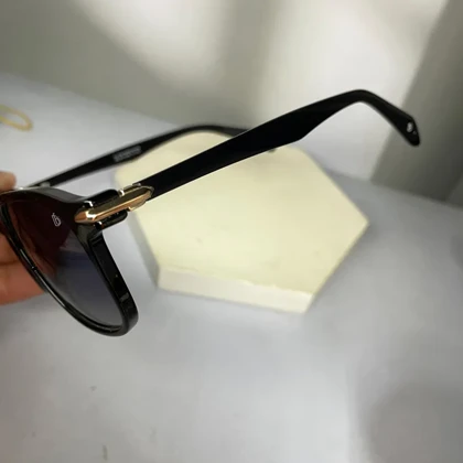 عینک دیوید بکهام مدل David Beckham old2930s اوتلت (دارای ایراد)