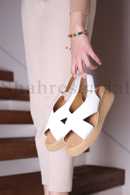 کفش صندل رکابدار زنانه آویدا