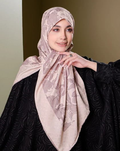 روسری ابریشم آبرنگی سایز (120) 20225