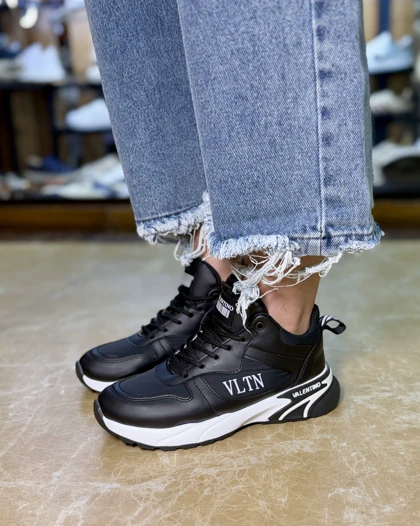 کتانی ساق‌دار زنانه نیوشا (ولنتینو VLTN)