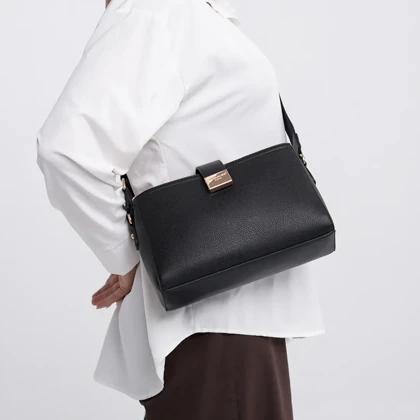 کیف دوشی زنانه دیوید جونز مدل David Jones CM7437