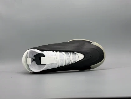 کتانی آدیداس هاردن وولیوم 9 مشکی کرم / Adidas Harden Volume
