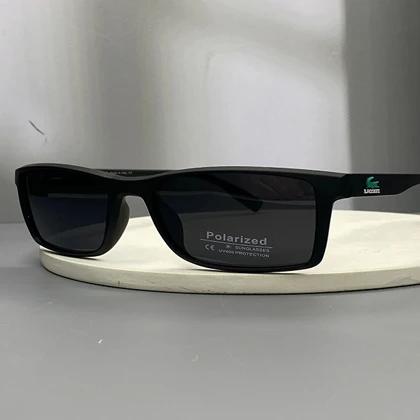 عینک آفتابی لاگوست با فریم کائوچو و لنز پلی‌کربنات پلاریزه UV400 Lacoste Premium Polarized