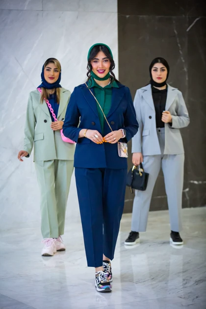 مانتو شلوار دو دکمه بزایاق