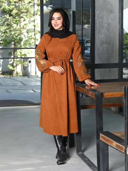 پیراهن گلدوزی دلوین
