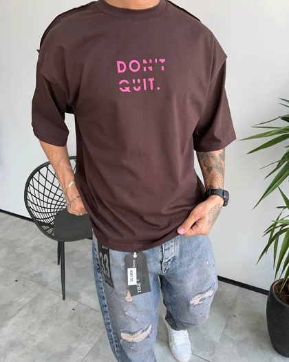 تیشرت یقه گرد قهوه ای DONT QUIT