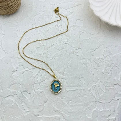 گردنبند زنانه طرح گل و مروارید با میناکاری شیک