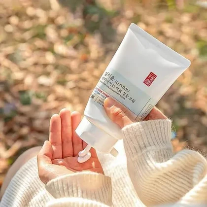 کرم مرطوب کننده صورت و بدن ایلیون مدل Ceramide Ato Concentrate مناسب پوست خشک و حساس حجم 200 میل