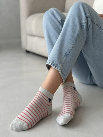 جوراب دخترونه و زنونه کد 677