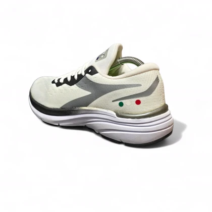 کتانی مناسب باشگاه دیادورا سفید مشکی