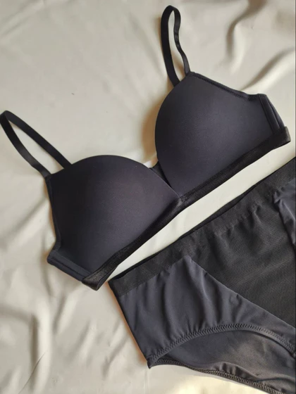 ست شورت و سوتین اسفنجی بدون فنر NBB کد: 4776