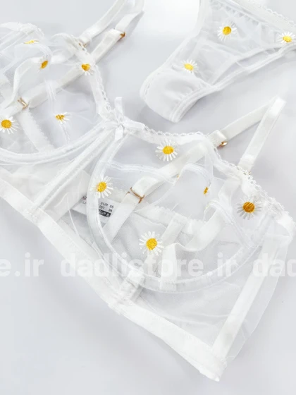 ست شورت و سوتین فنر دار پایه بلند تور و دانتل گل بابونه سفید